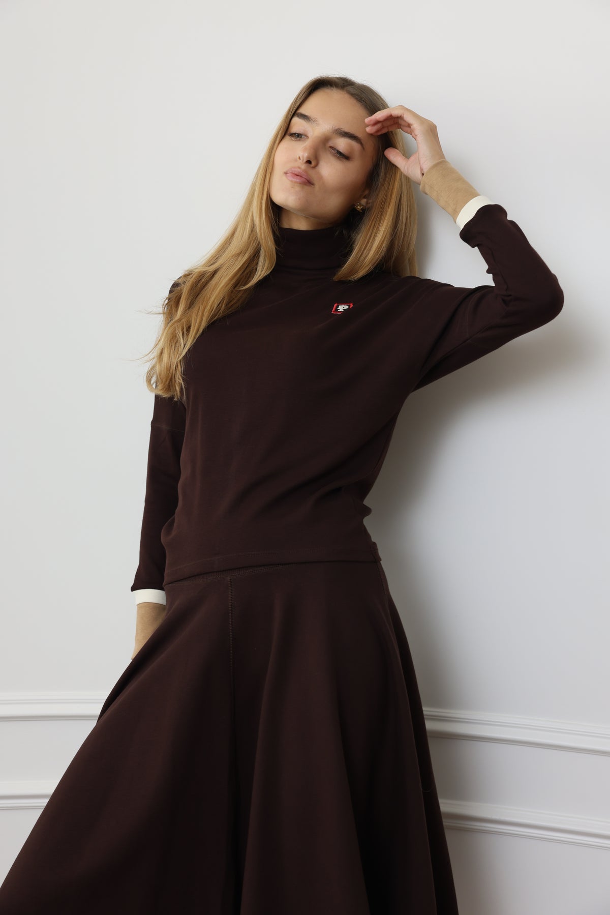 Contrast Sleeve Dolman Tneck