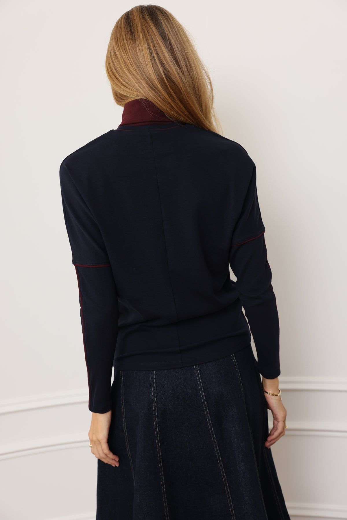 Contrast Piping Dolman Tneck